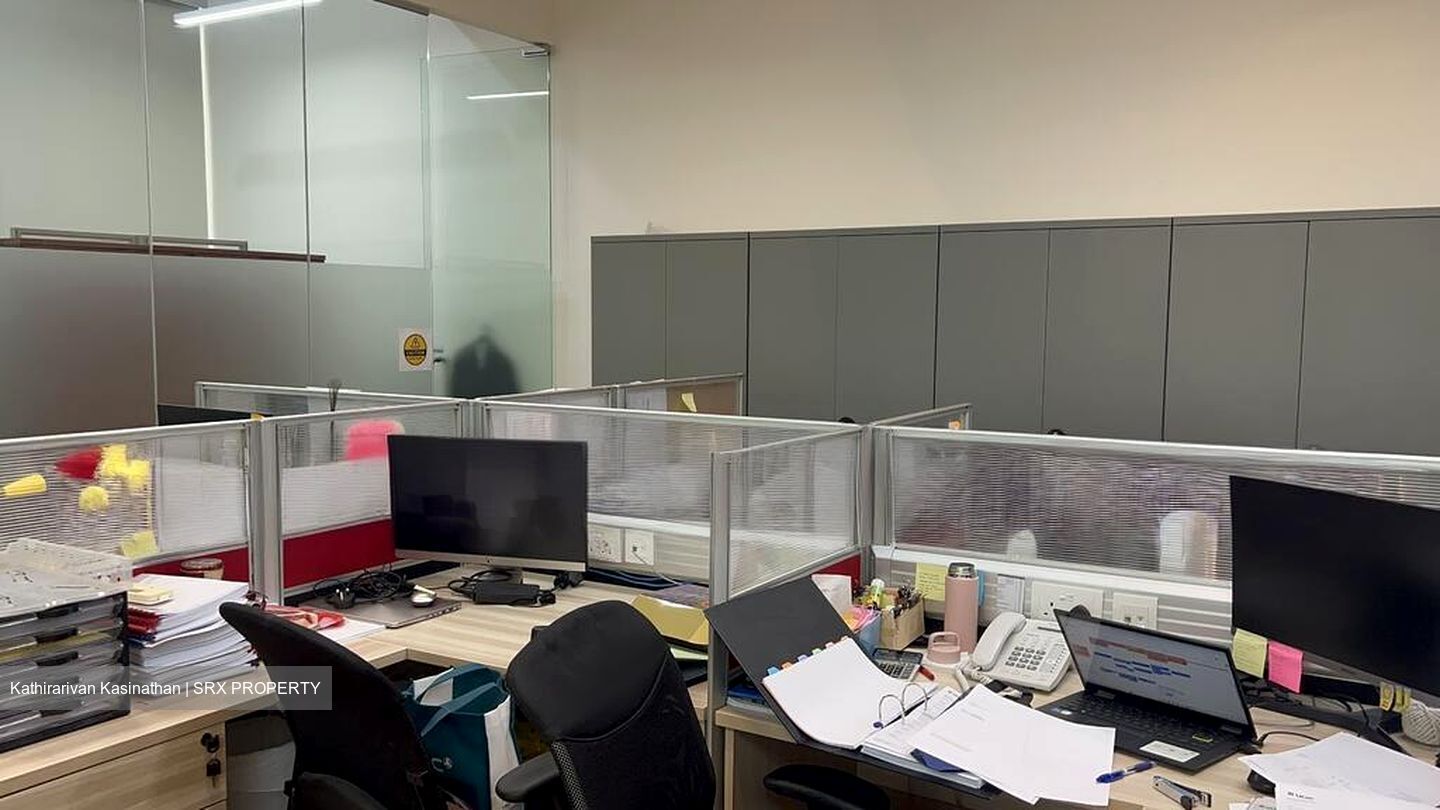 High Street Centre (D6), Office #517786371